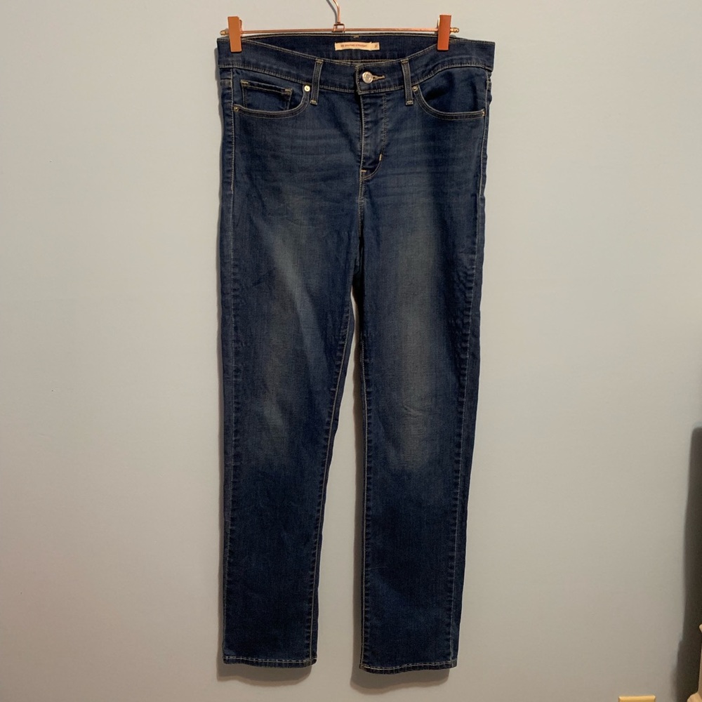Levi’s 314 Shaping Straight Jeans